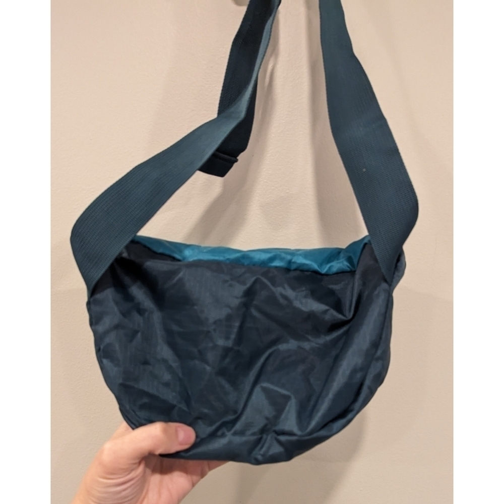 Eddie Bauer Color Block Stowaway Convertible Fann… - image 4